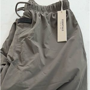 New boys essential joggers size 14/16 never worn